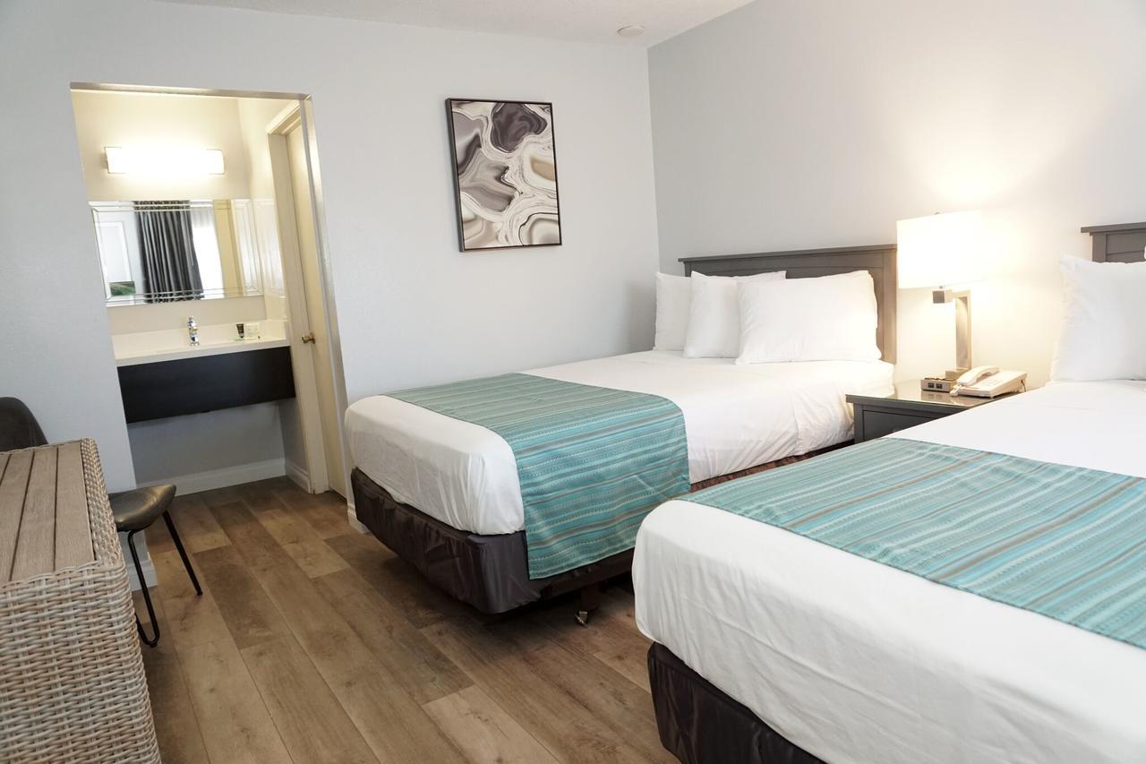 Riverleaf Inn Mission Valley Сан-Диего Экстерьер фото