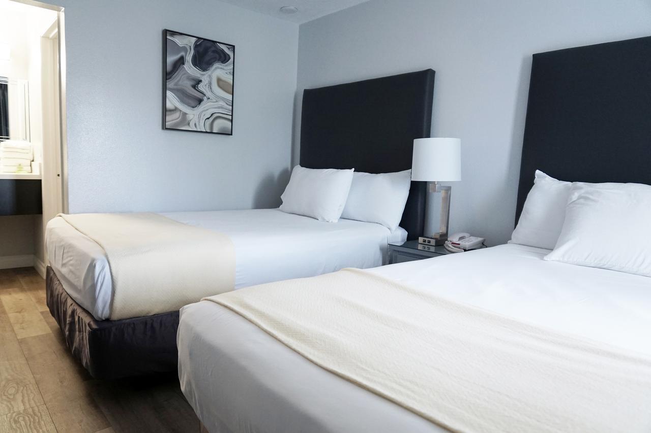 Riverleaf Inn Mission Valley Сан-Диего Экстерьер фото
